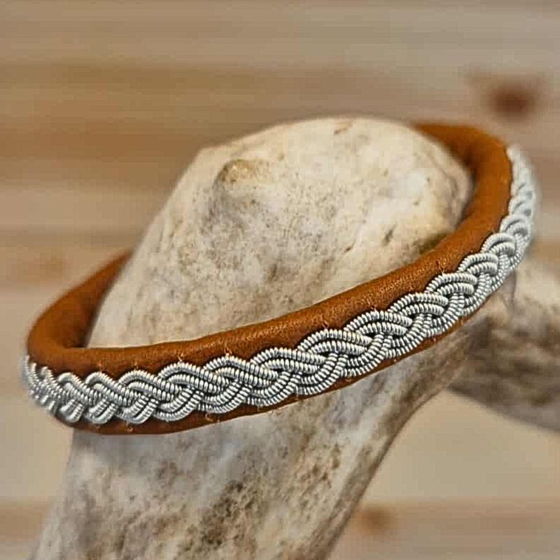 Tennarmband Fabriksgarvat Renskinn 